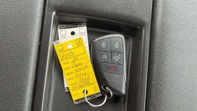 2024 Chevrolet Silverado 1500 LT (2FL)