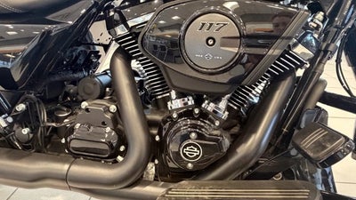 2024 HARLEY DAVIDSON FLHX Base