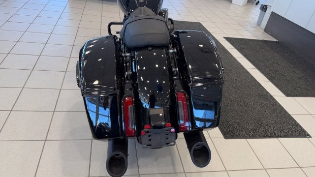 2024 HARLEY DAVIDSON FLHX Base