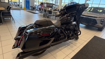 2024 HARLEY DAVIDSON FLHX Base