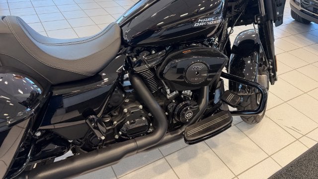 2024 HARLEY DAVIDSON FLHX Base