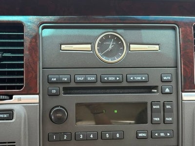 2006 Lincoln Town Car Signature