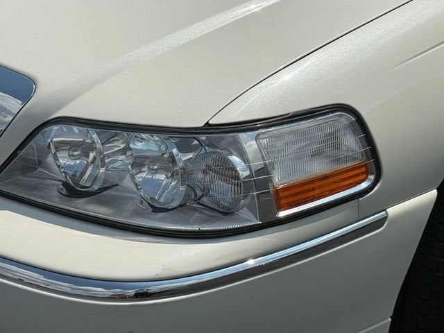 2006 Lincoln Town Car Signature