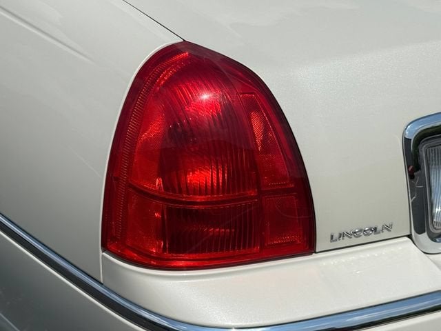 2006 Lincoln Town Car Signature