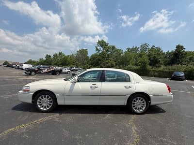 2006 Lincoln Town Car Signature