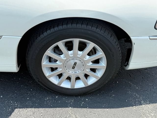 2006 Lincoln Town Car Signature