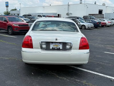 2006 Lincoln Town Car Signature