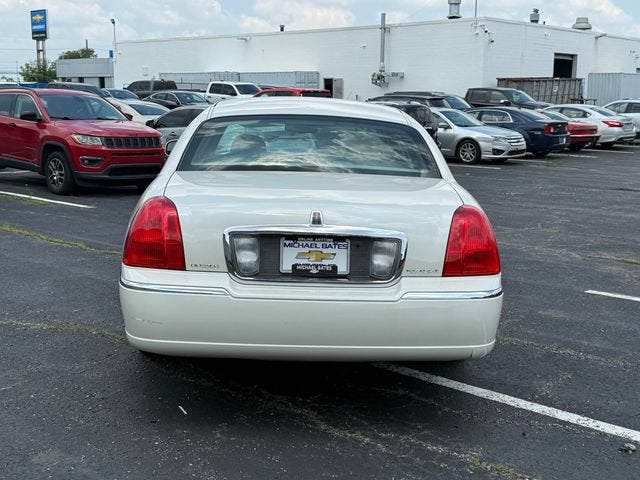2006 Lincoln Town Car Signature