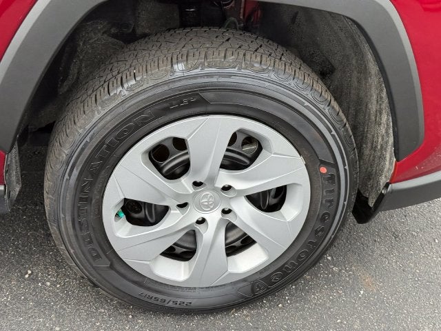 2025 Toyota RAV4 LE