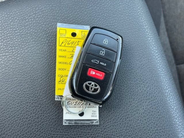 2025 Toyota Camry LE