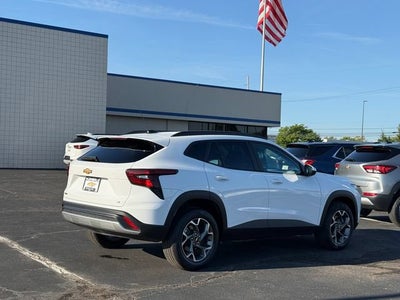 2025 Chevrolet Trax LT