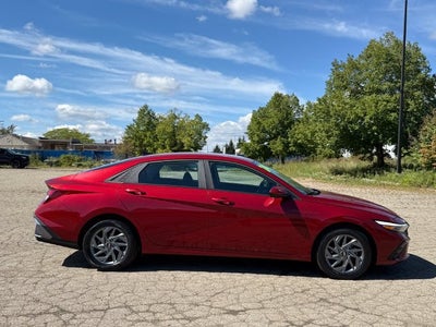 2024 Hyundai Elantra SEL